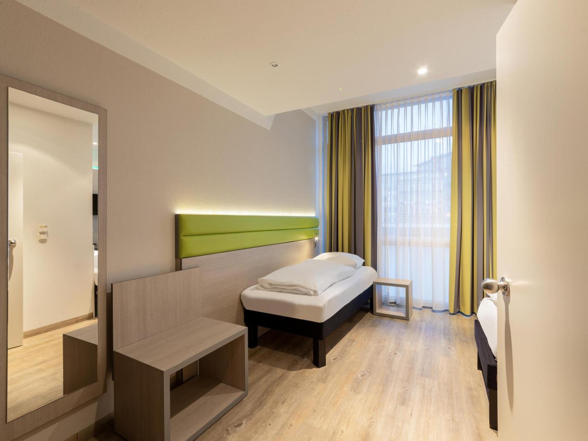 B&B Hotel Bochum Hbf-Nord Exterior foto