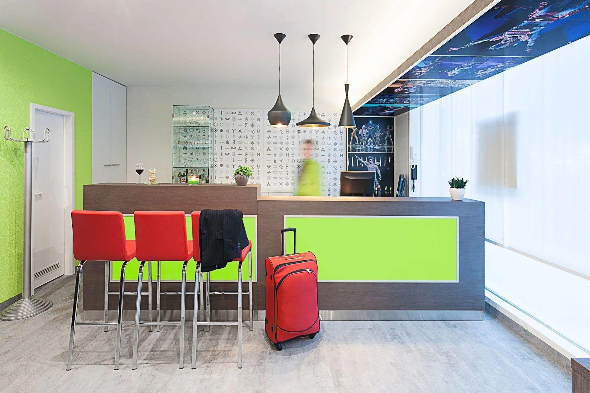 B&B Hotel Bochum Hbf-Nord Exterior foto